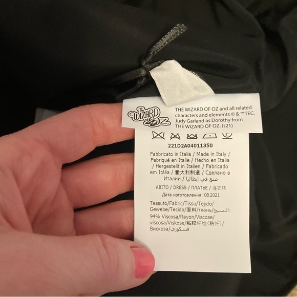 Exclusive Moschino Couture Academy Museum Wizard of Oz shift dress ruby slippers - Picture 6 of 8